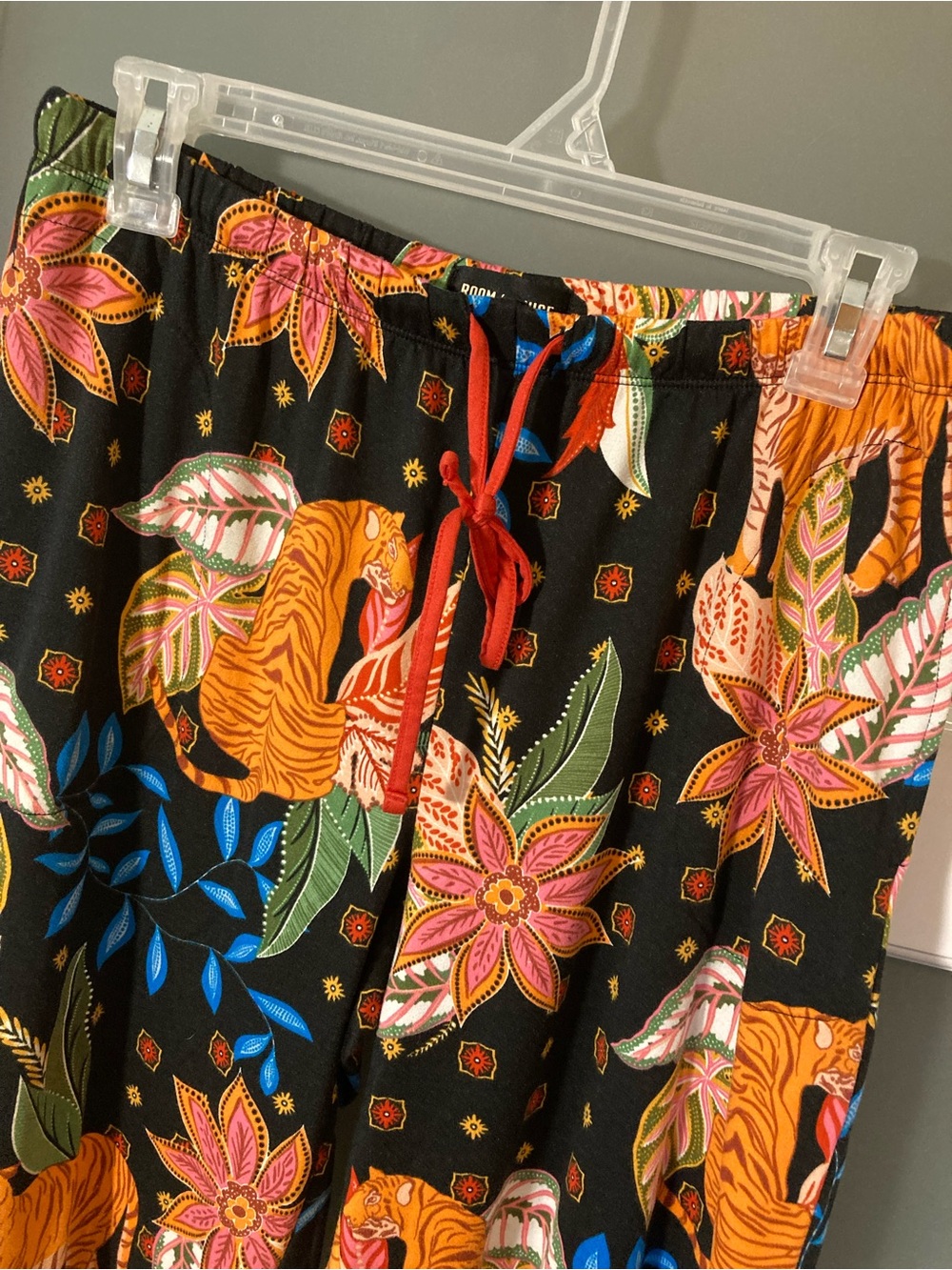 Room Service Sleepwear Tiger & Floral Pajama Set - Black/Orange - M - Picture 10 of 16